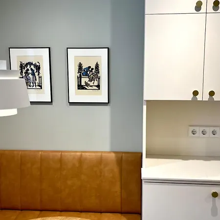 Old Town Luxury Apartment *