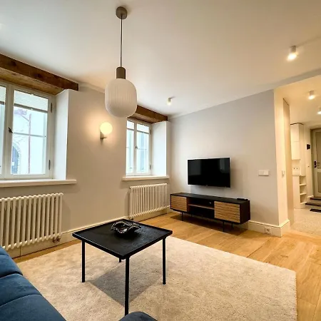 Old Town Luxury Apartment