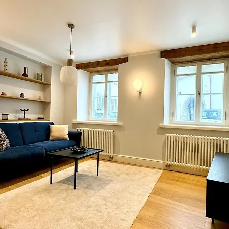 Luxury In The Heart Of Old Town *